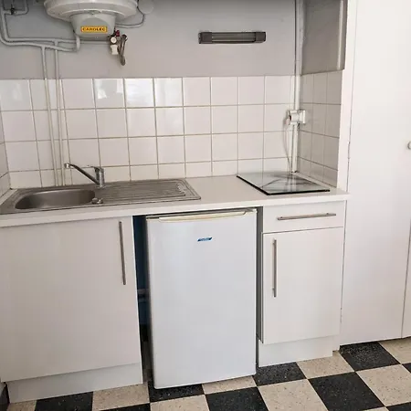 Apartment Renove Avec Balcon, Clim, Proche Plage, Parking, Pour 3/4 Pers. - Fr-1-797-45 Port-la-Nouvelle