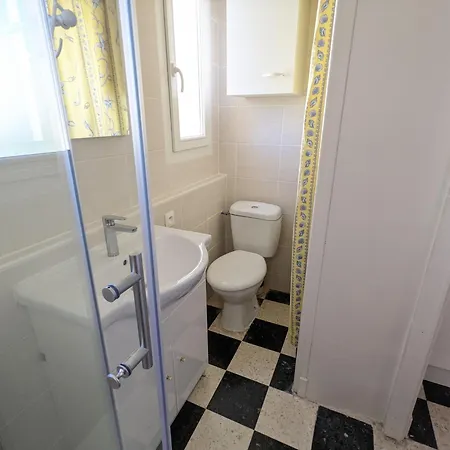 Renove Avec Balcon, Clim, Proche Plage, Parking, Pour 3/4 Pers. - Fr-1-797-45 Apartment Port-la-Nouvelle