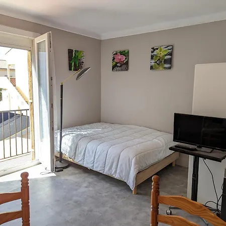 Renove Avec Balcon, Clim, Proche Plage, Parking, Pour 3/4 Pers. - Fr-1-797-45 Apartment Port-la-Nouvelle