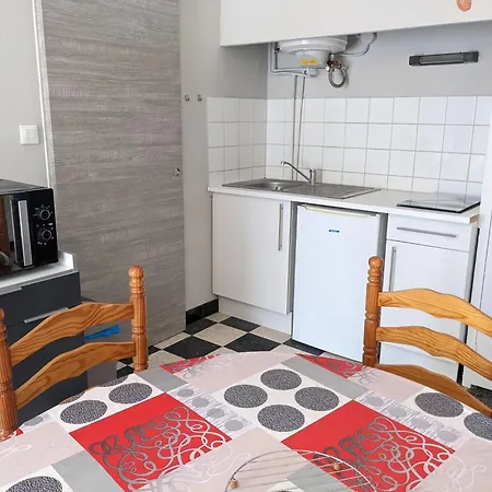 Renove Avec Balcon, Clim, Proche Plage, Parking, Pour 3/4 Pers. - Fr-1-797-45 Apartment Port-la-Nouvelle