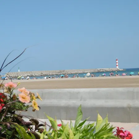 Renove Avec Balcon, Clim, Proche Plage, Parking, Pour 3/4 Pers. - Fr-1-797-45 *